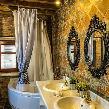 Lykos Mansion Villa *